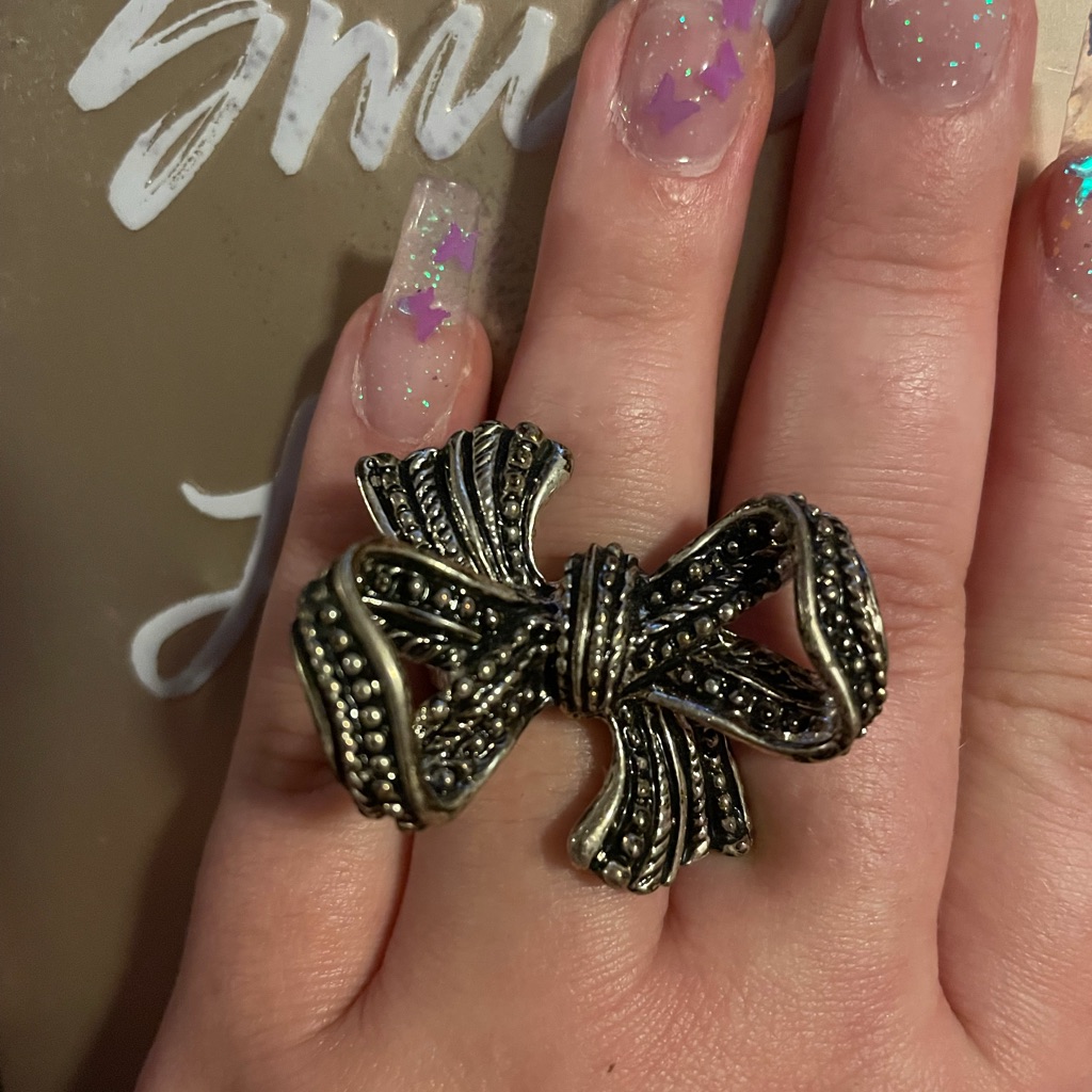 Large Bow Ring